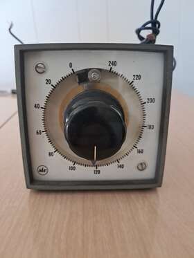 15px Atc 305e 011a Used Timer 0-240 Sec 120 V Estate Find
