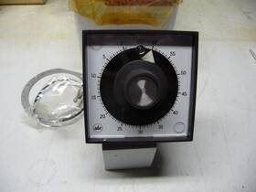 305e017b10xx Atc - Marsh Bellofram #305e017b10xx Electromechanical On-delay Timer 240vac