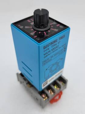 Trn-1p Cutler-hammer Trn 1p Electronic Timer 10a 120vac 0-5 Min With D3pa2 Socket Base