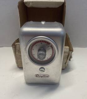 2e256 Dayton Timer Used