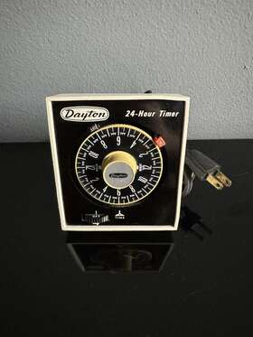 2e388 Dayton Vintage 24hr Multiple Automatic Program Timer Retro Usa Model