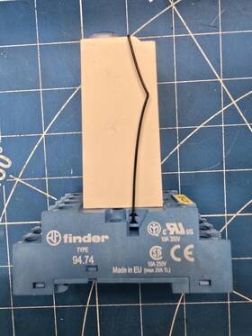85.04.0.024.0000 Finder Time Relay 7a 250v With Base