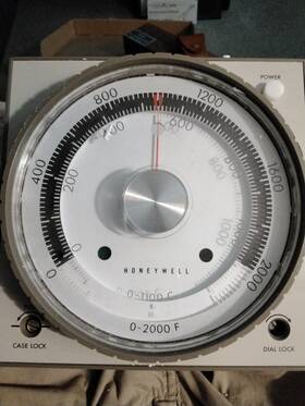 R7355c Honeywell 1033 Dialatrol Temperature Control 0-2000 Degrees