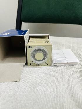Ge1a-b Idec Electronic Timer Type - Ge1a-b. Power 24vac 50/60hz 24vdc. New