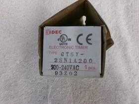 Gt5y-2sn1a200 Idec Nib Electronic Timer 200-240vac Gt5y-2sn