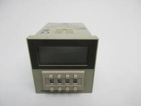 Knox030010740-h3ca-8 Industrial Mro Omron H3ca-8 100/110/120vac 3a 0.1s-9990h Nsnp