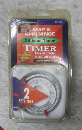 Tn111c Intermatic New 24 Hour Lamp And Appliance Timer