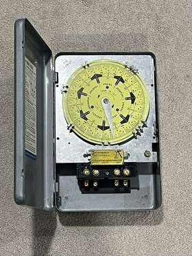 V-46107 Intermatic Seven Day Calendar Dial Time Switch Double Pole 40 Amps
