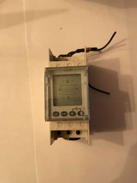 944172 Legrand R20h Rondorex Time Switch 2w21 With Cover