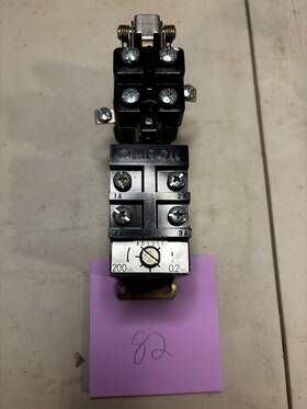 Ats-11 Omron Pneumatic Timer 110v Coil