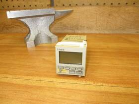 H5cr-b-500 Omron Used Powers Up Timer Module 100-240vac