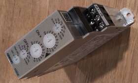 H3dk-f Omron Hd3k-f Ac/dc 24-240v Electronic Timer Used Sales Demo