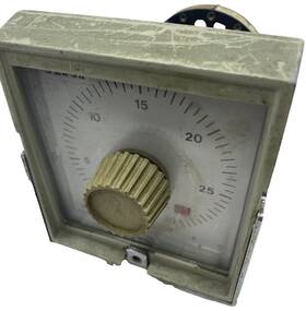 Syd-029c Omron Timer / Counter 0-30 Minutes E46669 004 Syd Ag 120v 60hz