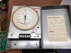 P-185 Zenith Electric Vintage Industrial Timer Radio Broadcast Program