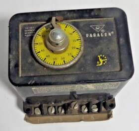502-132-0 Paragon Timer Vintage Model 120-600vac