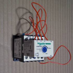 La2kt2u Schneider Electric Timer 10a Continuous 110-240v 1-30 Sec Telemecanique