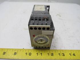 7pu2040-7aj33 Siemens Time Relay Surface Mount 1 Setting Range 2s To 20s