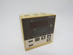 Tr863 Trerice Digital Timer/counter 4 Digit 24vdc 50/60hz Cosmetic Damage Used