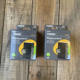 York 786261600202 Tork 3000 Flush Mounting Photocontrol 120vac 50/60hz Pack Of 2