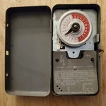 Paragon Electric 4001-00 24HR. Timing Motor Made Usa 40AMP Tung. Fixed Price $41.95.