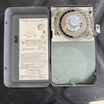 Paragon 8047-20 Defrost Timer, 208/240V, 2NO/1NC Switches. Fixed Price $50.00.