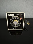 Vintage Dayton 24HR Home Timer Multiple Automatic Program Model 2E388 Retro Usa. Fixed Price $12.85.