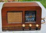 1941 Zenith Tube Radio Standard Broadcast & Short Wave Dial Ight Works. Fixed Price $99.00.