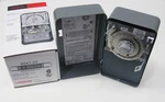 Paragon 8041-20 Defrost Control Commercial Refrigeration Timer. Fixed Price $120.52.