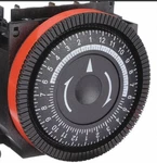 Diehl Typ 880 Pool Spa Mechanical Timer 24 Hour 120V 60HZ. Fixed Price $39.00.