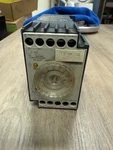 Siemens 7PU4040-1AJ30 / 7PU40401AJ30 Timing Relay. Fixed Price $39.99.
