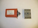 Pc Eagle Signal 80Q2A611 Timing Relay With Base Socket, 120V, 1.7-17 Min, Used. Fixed Price $105.87.