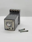 Idec GT3F-2A100 Electronic Timer W Socket 4A 250V 100/120V Coil SR2P-06 10A 300V. Fixed Price $20.00.