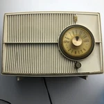 Vintage Zenith Am Broadcast Tube Radio. Tested And Working. Model H509W. Fixed Price $54.00.