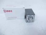 243680 New In Box; Idec GT3A-6AF20 Timer One Shot Delay 100-240VAC 01.S-180H. Fixed Price $44.01.