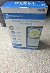 Intermatic T101R 120V 40A 24-HOUR Spst Indoor/out Mechanical Time Switch Sealed. Fixed Price $64.95.