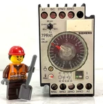 7PR4140-6PM10 Siemens *used* Timer. Fixed Price $34.95.